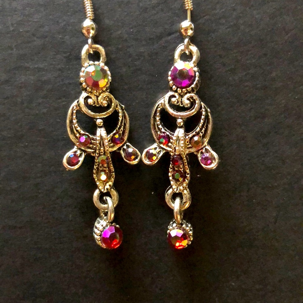 Brand new dangling pink and silver earrings - Picture 2 of 3